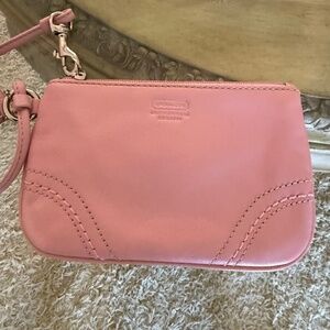 Coach Wristlet Wallet Pink Leather Tan Lining Zip Top Hang Tag Vintage